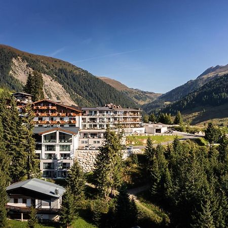 Ursprung Panorama Hotel Koenigsleiten Konigsleiten Bagian luar foto